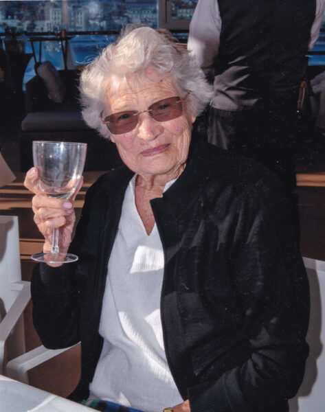 Dawn Evelyn Willcox