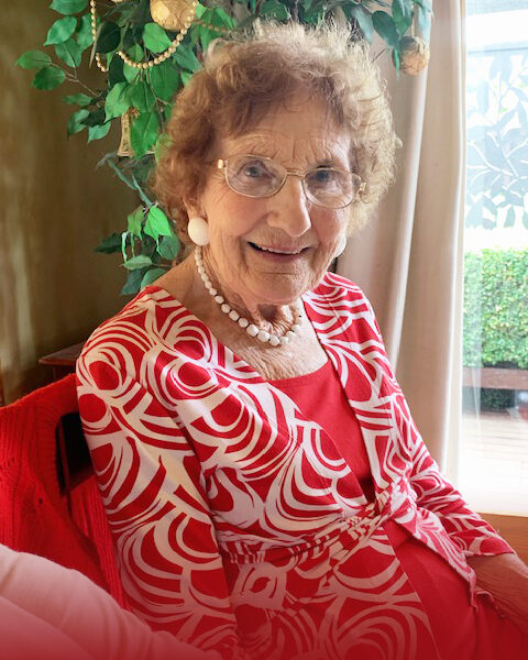 Kathleen Dorothea (Dorothea) McKENZIE